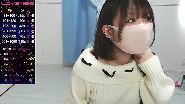 Snapshot of MEI--55 chatting on December 2024 01:02:02 AM MEI--55 online show from December 2024 01:02:02 AM