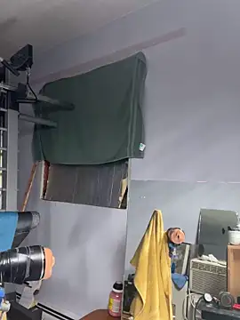 Brando2585 online show from April 2026 01:21:01 AM