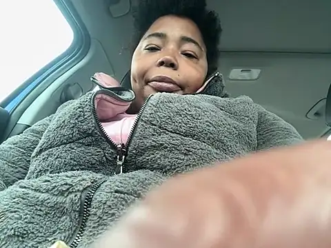 JCCaramelbarbie1 online show from December 2024 05:00:01 PM