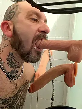 teddy79good online show from January 2026 04:44:01 PM