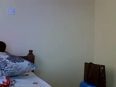 Oliviia  online show from December 2024 07:12:01 AM