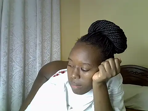 Oliviia  online show from January 2025 06:14:01 PM