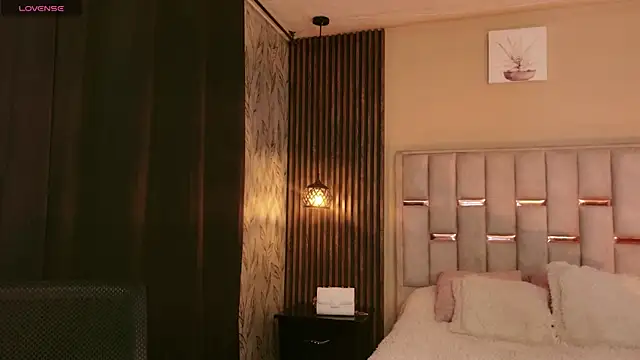 Snapshot of Megan_Do_Santos chatting on January 2026 02:43:02 PM Megan Do Santos online show from January 2026 02:43:02 PM