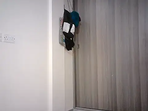 Snapshot of Star_Tower chatting on December 2025 08:04:02 PM Star Tower online show from December 2025 08:04:02 PM