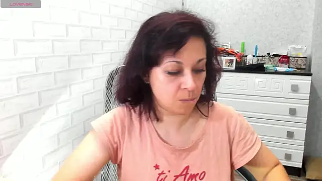 TeasyLana online show from February 2026 05:14:01 AM