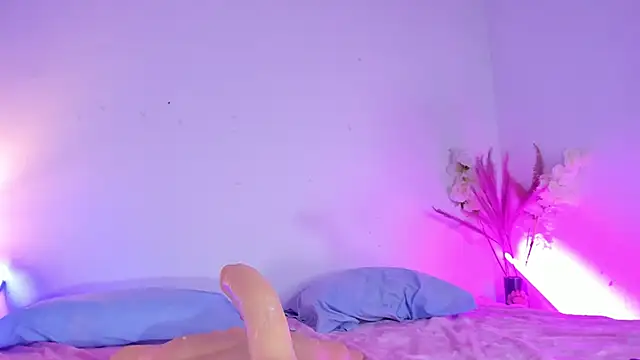 julieta red2 online show from February 2025 07:42:02 AM