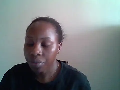 Queen loveer online show from February 2026 01:26:02 PM
