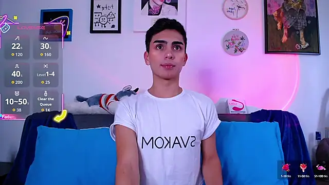 OwenBluee online show from September 2025 09:42:01 PM