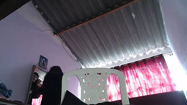 Zafiro subversiva online show from December 2024 07:43:01 PM