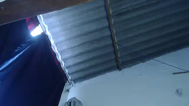 Zafiro subversiva online show from January 2025 02:02:02 PM