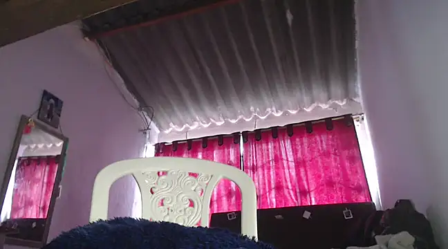 Zafiro subversiva online show from February 2025 01:32:01 PM