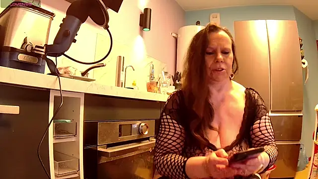 Endrocleia online show from March 2026 01:01:01 AM