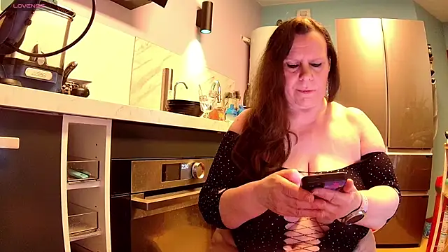 Endrocleia online show from April 2026 12:21:02 AM