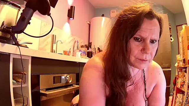 Endrocleia online show from June 2026 11:17:01 PM