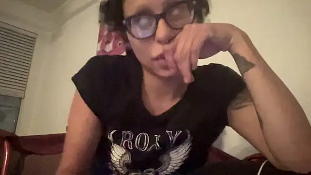 myloveforyouu online show from December 2024 03:59:01 AM