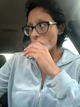 myloveforyouu online show from October 2025 12:25:01 PM