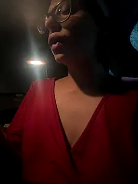 myloveforyouu online show from October 2025 02:23:02 AM