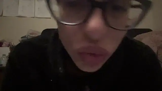 myloveforyouu online show from April 2026 03:31:02 AM
