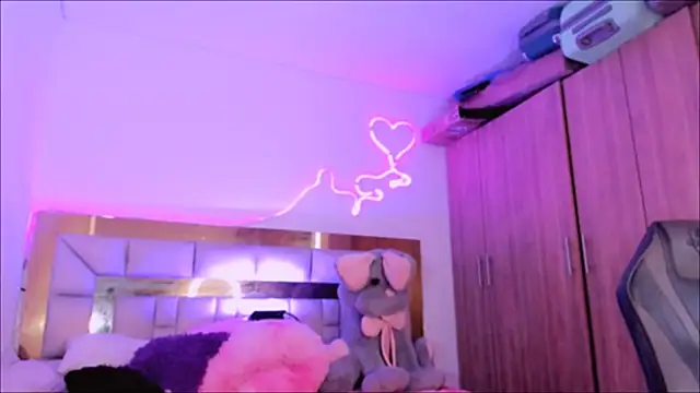 Lucidollts  online show from January 2025 02:11:01 PM