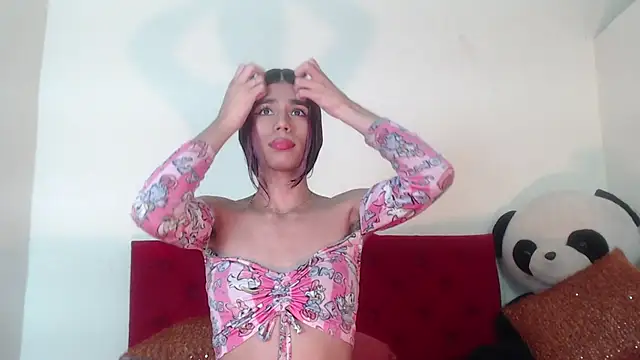 Snapshot of Luluu_08 chatting on March 2025 04:24:02 PM Luluu 08 online show from March 2025 04:24:02 PM