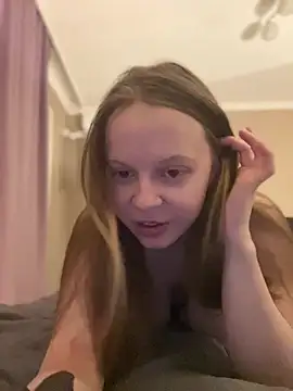 Snapshot of wrenlie chatting on February 2025 05:58:01 PM wrenlie online show from February 2025 05:58:01 PM