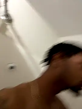 Snapshot of rayyymack chatting on September 2025 09:52:02 PM rayyymack online show from September 2025 09:52:02 PM