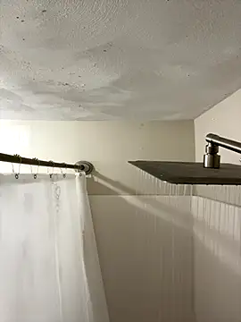 rayyymack online show from November 2025 11:43:01 PM