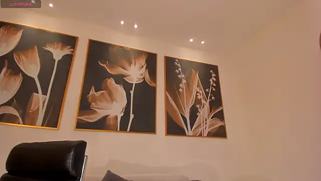 Snapshot of ValeriaRiveraX chatting on December 2024 10:02:01 AM ValeriaRiveraX online show from December 2024 10:02:01 AM