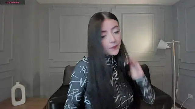 Snapshot of ValeriaRiveraX chatting on December 2024 03:47:01 AM ValeriaRiveraX online show from December 2024 03:47:01 AM