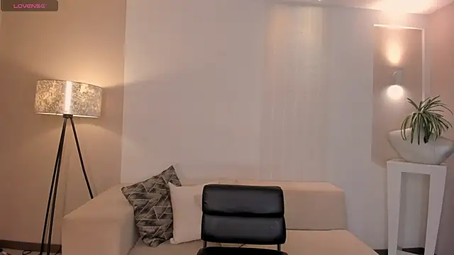 Snapshot of ValeriaRiveraX chatting on March 2025 03:45:01 AM ValeriaRiveraX online show from March 2025 03:45:01 AM