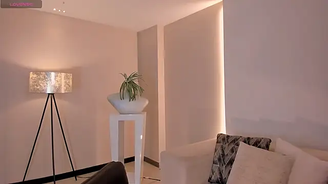 Snapshot of ValeriaRiveraX chatting on March 2025 03:33:02 AM ValeriaRiveraX online show from March 2025 03:33:02 AM