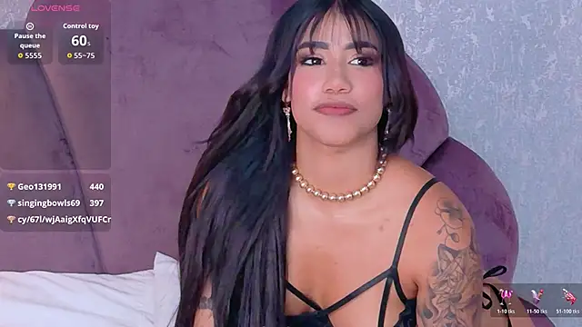 Salome Diaz  online show from May 2026 10:36:01 AM