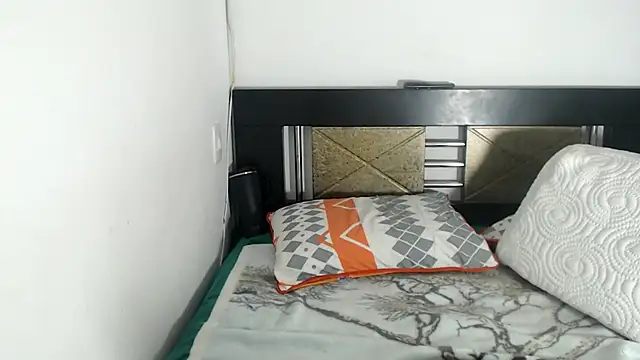 Snapshot of Babylin77 chatting on January 2026 05:11:01 AM Babylin77 online show from January 2026 05:11:01 AM