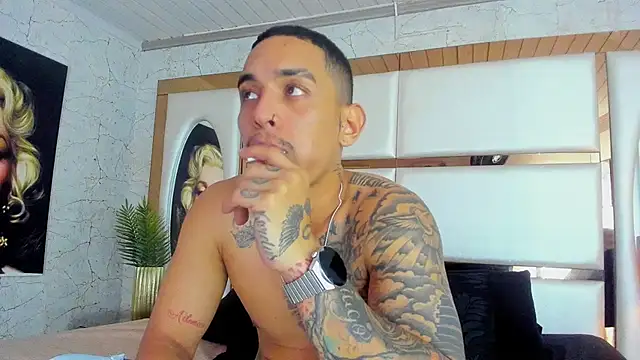 Damian09  online show from January 2026 10:02:02 PM