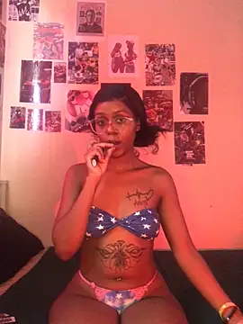 Snapshot of naughtybitches5 chatting on March 2026 05:35:01 AM naughtybitches5 online show from March 2026 05:35:01 AM