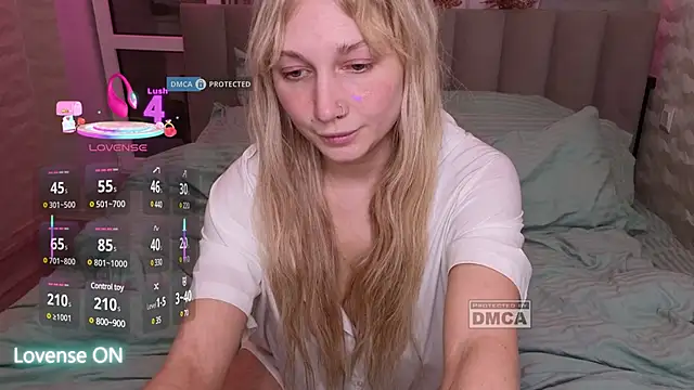 GoodGirl0024 online show from March 2025 08:16:01 PM