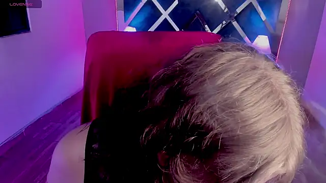 Sabrina scarlett online show from March 2025 10:02:02 PM