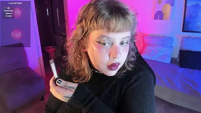 Sabrina scarlett online show from September 2025 04:26:01 AM