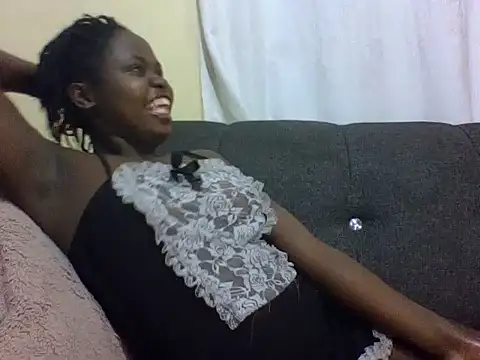 Snapshot of Sweetcecie01 chatting on March 2026 02:04:02 AM Sweetcecie01 online show from March 2026 02:04:02 AM