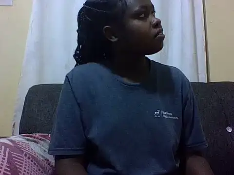 Sweetcecie01 online show from June 2026 09:04:01 PM