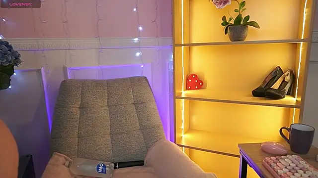 Snapshot of Anybuny chatting on December 2025 12:25:01 PM Anybuny online show from December 2025 12:25:01 PM