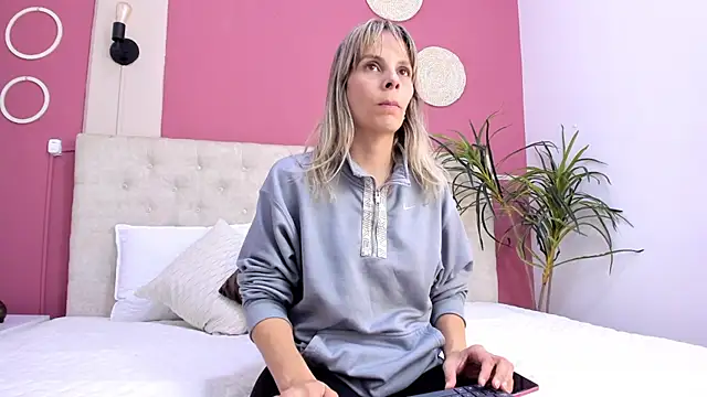 Anastasiapriest online show from May 2026 11:49:02 AM