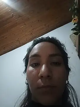 Snapshot of PoisonIvy15_ chatting on December 2024 03:43:01 AM PoisonIvy15 online show from December 2024 03:43:01 AM