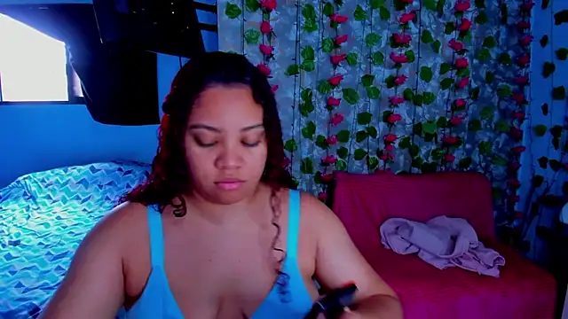Snapshot of AngelaCoffee chatting on May 2026 06:35:01 PM AngelaCoffee online show from May 2026 06:35:01 PM