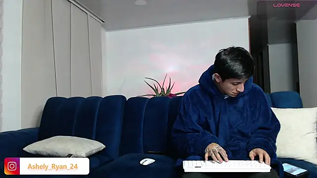 ashely ryan24 online show from February 2025 11:55:02 PM