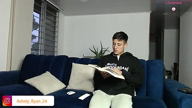 ashely ryan24 online show from March 2025 11:16:02 PM