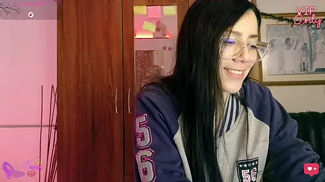 LauGrayJ online show from March 2026 03:51:01 PM