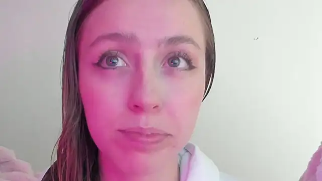 Snapshot of SofiaGc chatting on March 2025 03:53:02 AM SofiaGc online show from March 2025 03:53:02 AM