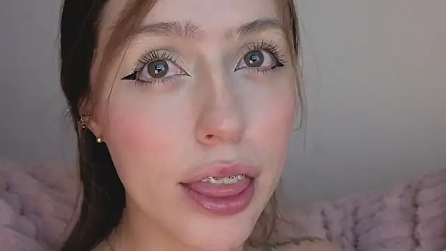 Snapshot of SofiaGc chatting on October 2025 03:39:02 AM SofiaGc online show from October 2025 03:39:02 AM