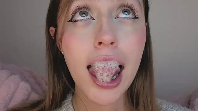 Snapshot of SofiaGc chatting on October 2025 03:56:02 AM SofiaGc online show from October 2025 03:56:02 AM